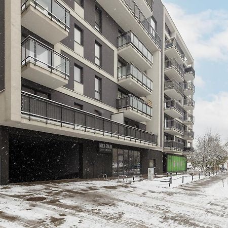 Modern One Bedroom Apartment With Parking In Lodz By Renters Prestige Bagian luar foto