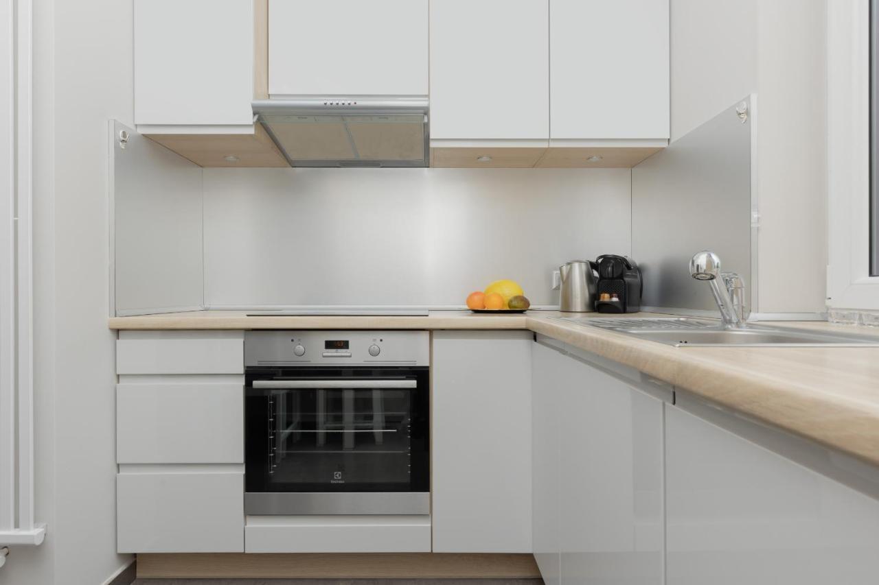 Modern One Bedroom Apartment With Parking In Lodz By Renters Prestige Bagian luar foto