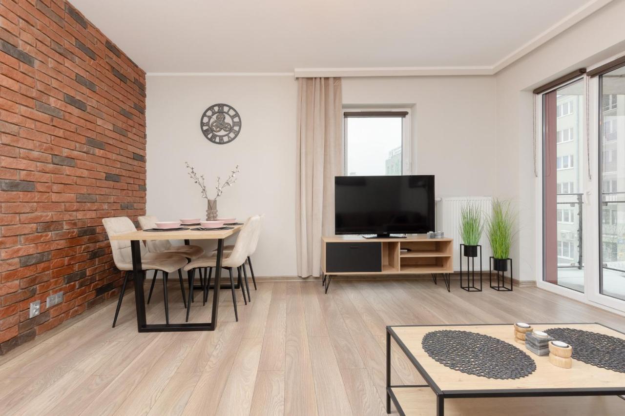 Modern One Bedroom Apartment With Parking In Lodz By Renters Prestige Bagian luar foto