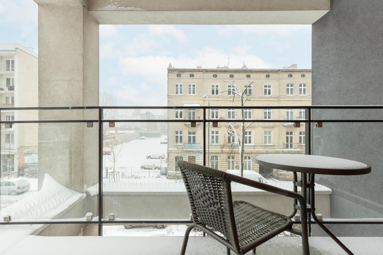Modern One Bedroom Apartment With Parking In Lodz By Renters Prestige Bagian luar foto